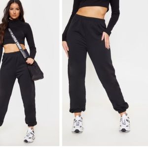 PrettyLittleThing Basic Black Joggers